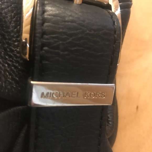 SOLD ON OFFERUP! Michael Kors Leather Purse - Picture 5 of 8